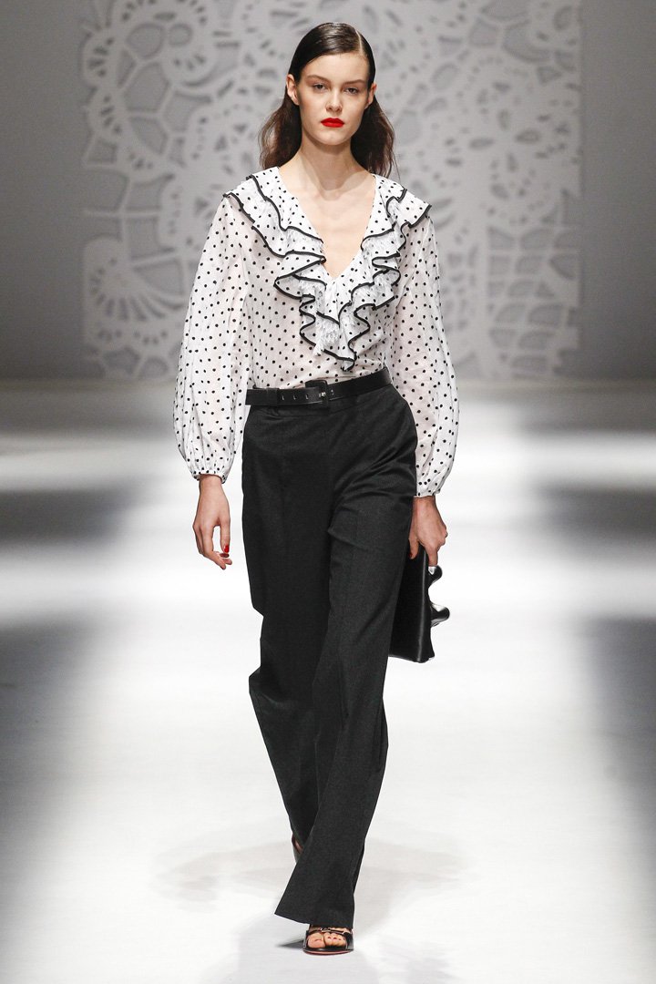 Blumarine（蓝色情人）2024米兰时装周时装秀