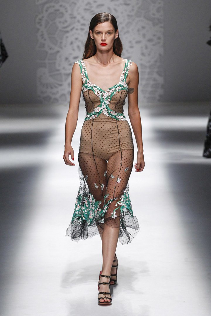 Blumarine（蓝色情人）2024米兰时装周时装秀