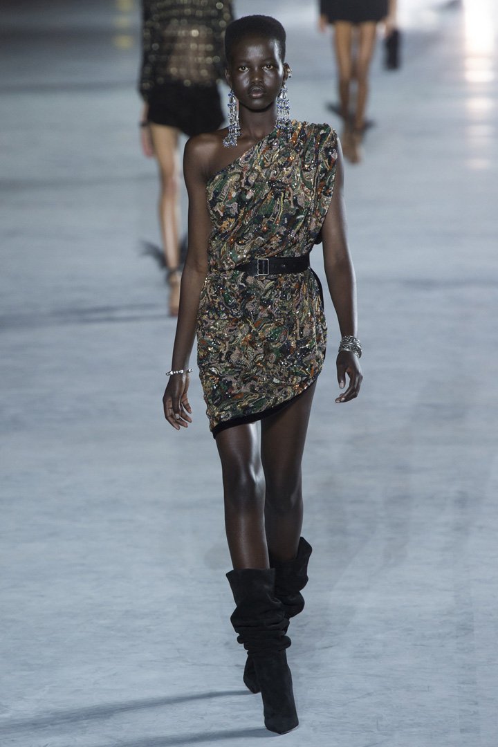 Saint Laurent（圣罗兰）2024巴黎时装周时装秀