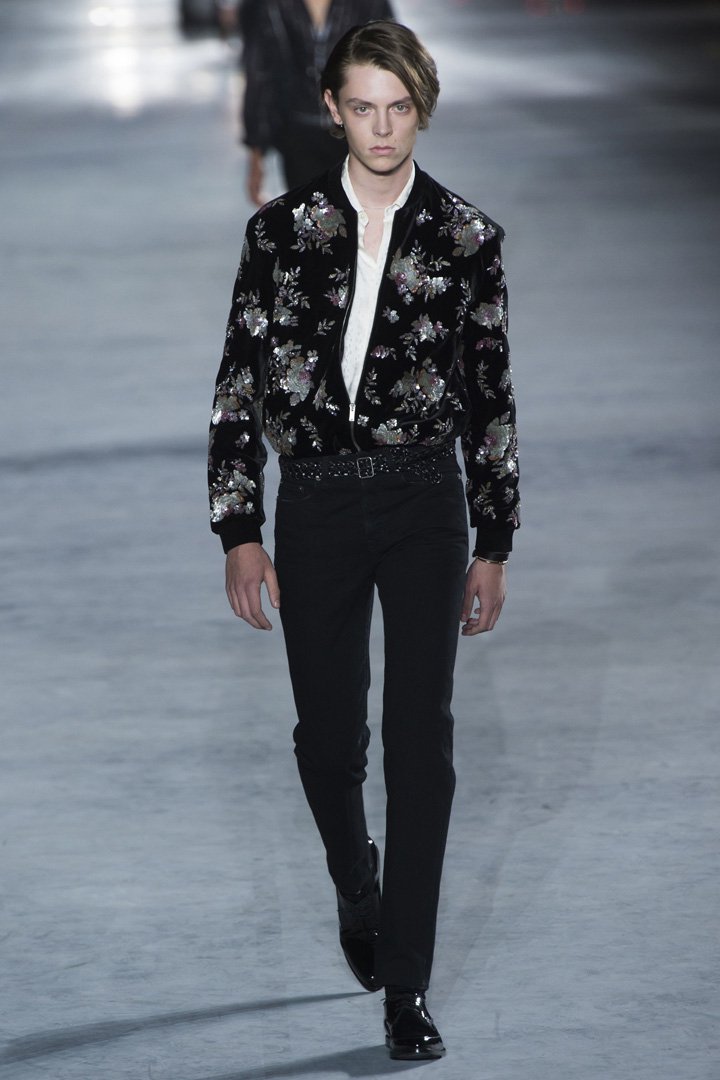 Saint Laurent（圣罗兰）2024巴黎时装周时装秀