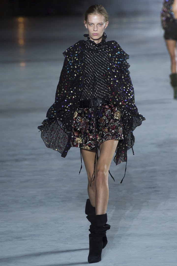 Saint Laurent（圣罗兰）2024巴黎时装周时装秀