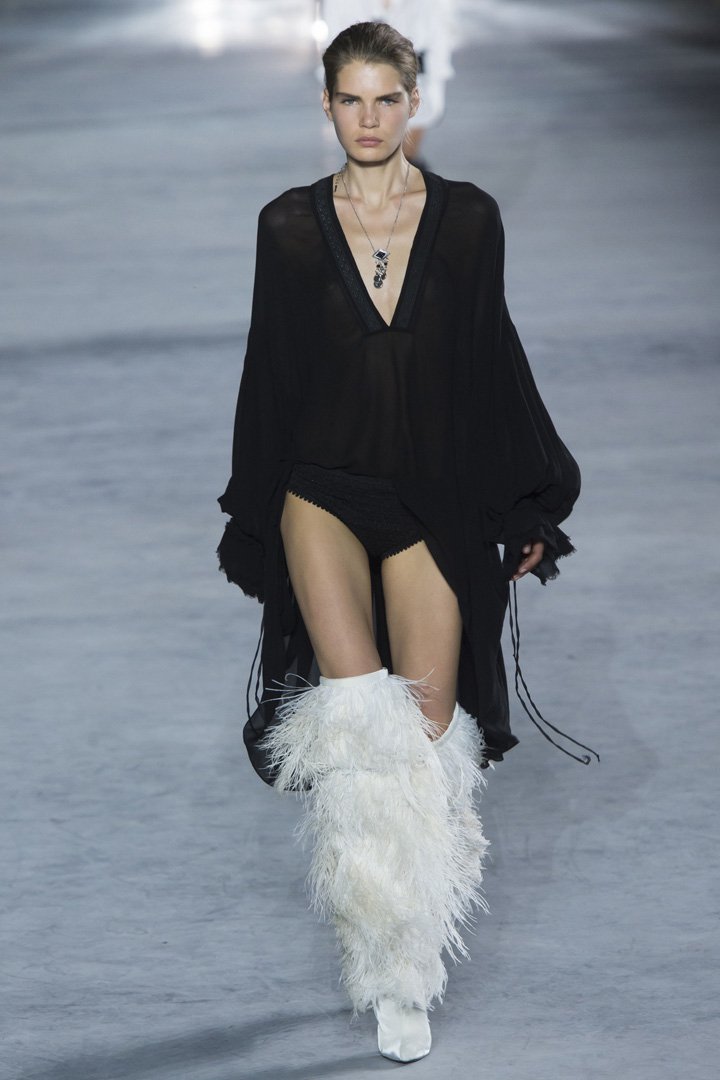 Saint Laurent（圣罗兰）2024巴黎时装周时装秀