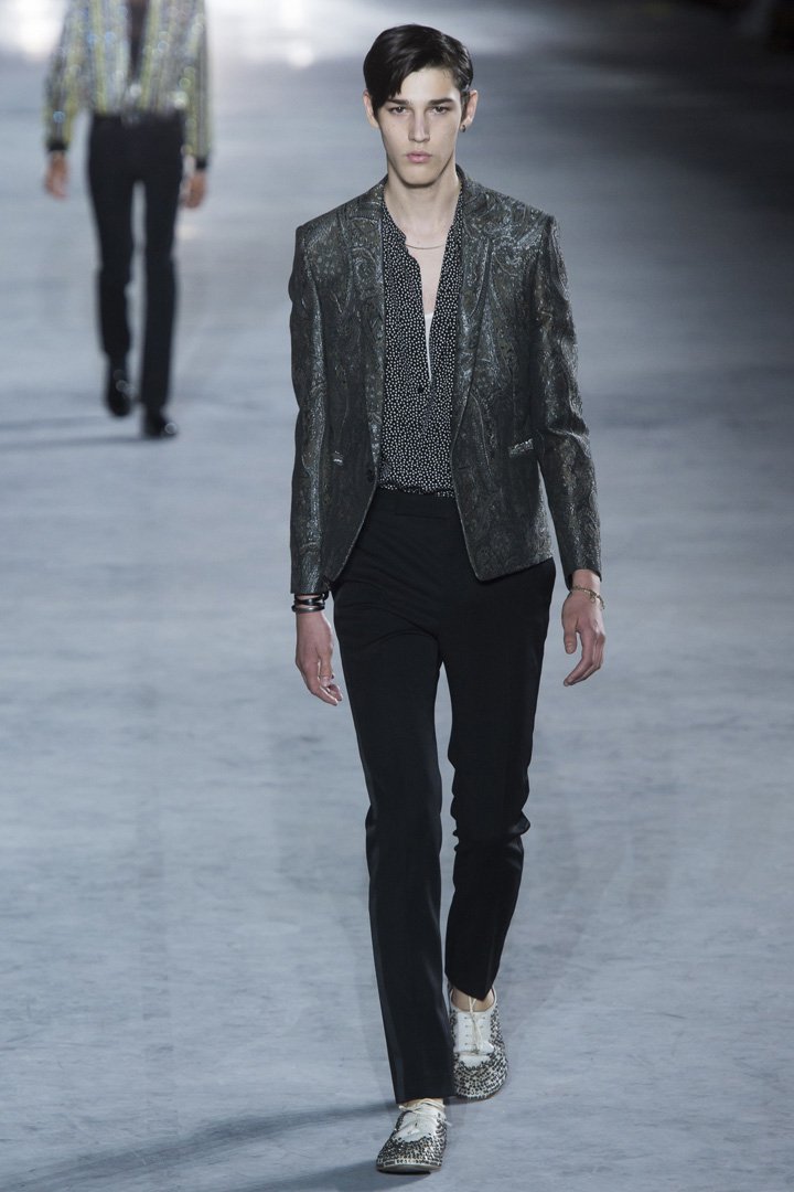 Saint Laurent（圣罗兰）2024巴黎时装周时装秀
