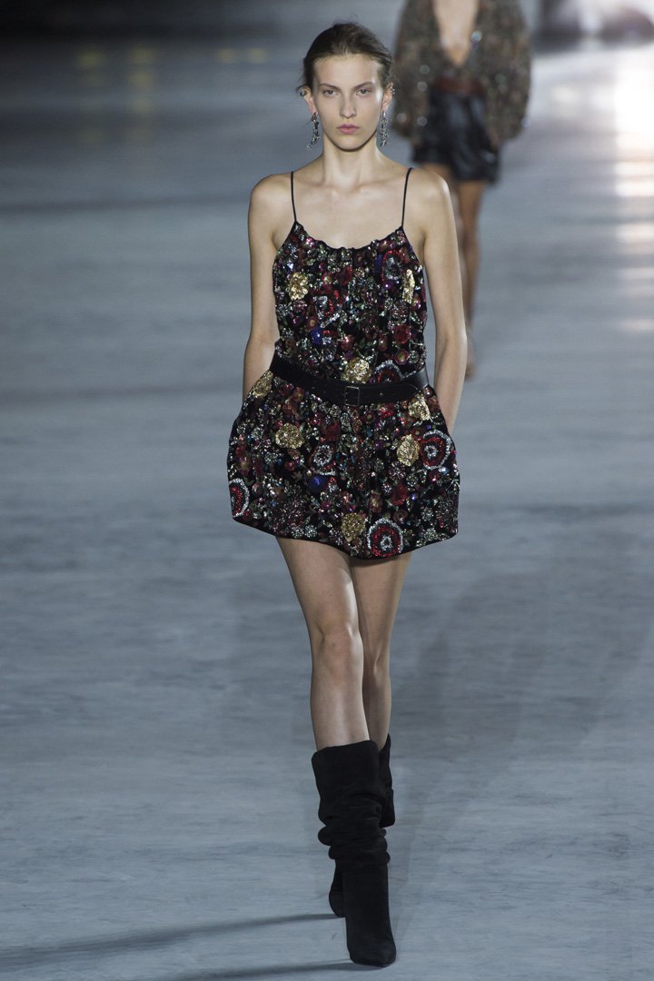 Saint Laurent（圣罗兰）2024巴黎时装周时装秀