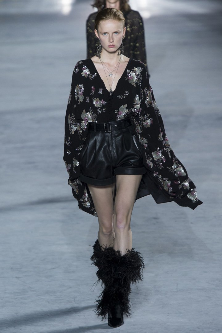 Saint Laurent（圣罗兰）2024巴黎时装周时装秀