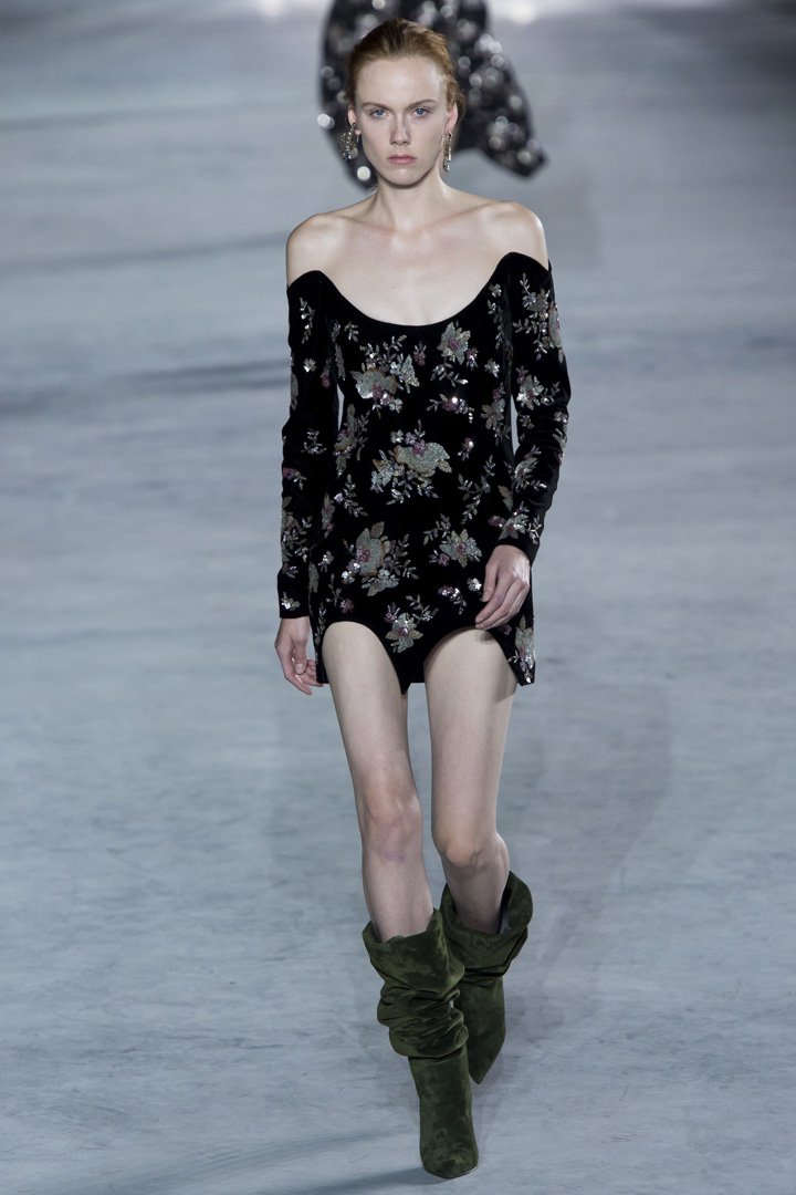 Saint Laurent（圣罗兰）2024巴黎时装周时装秀