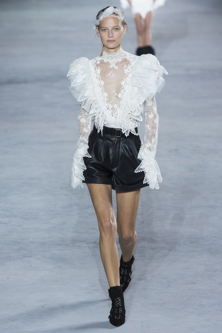 Saint Laurent（圣罗兰）2024巴黎时装周时装秀