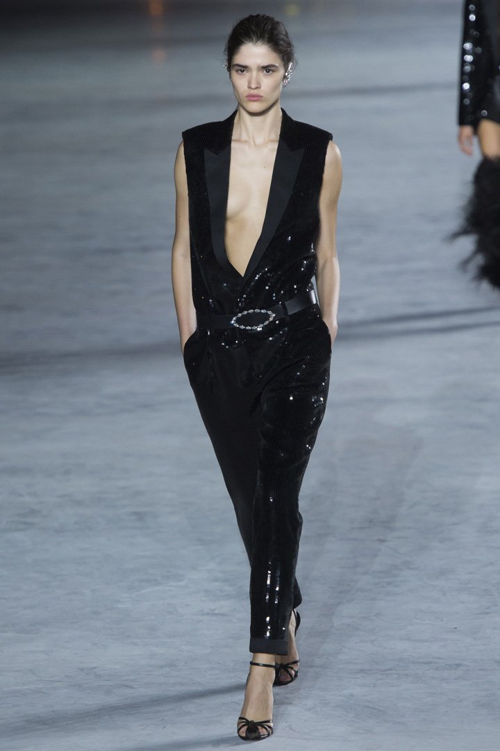 Saint Laurent（圣罗兰）2024巴黎时装周时装秀