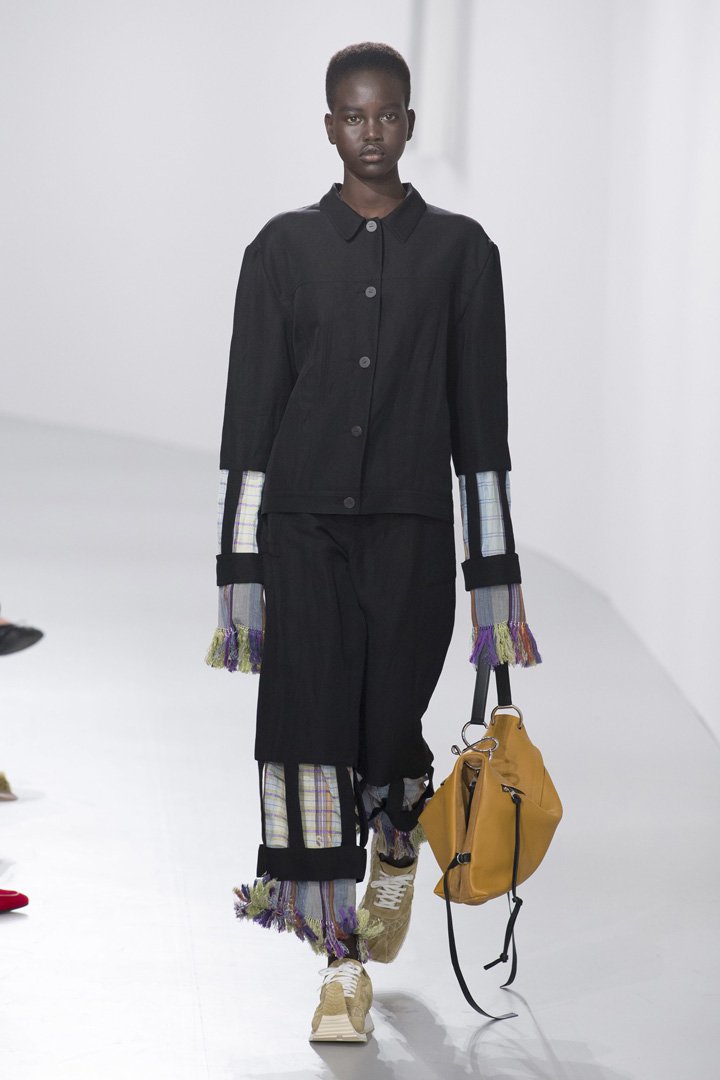 LOEWE（罗意威）201巴黎时装周女装秀