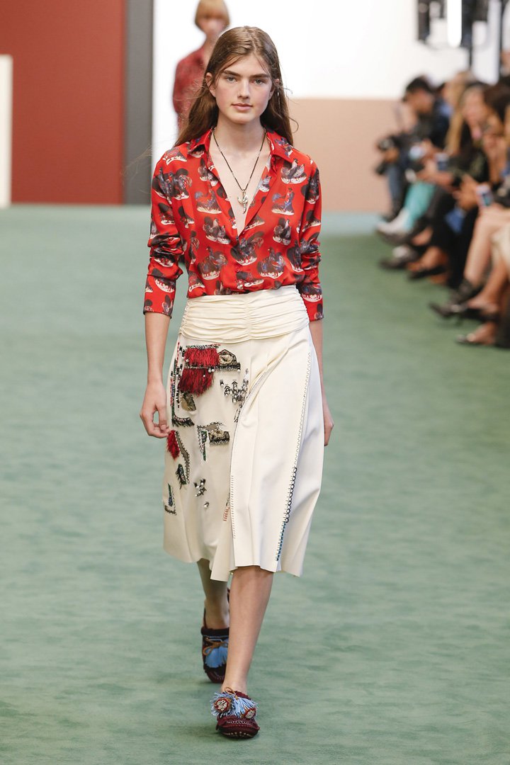 Carven（卡纷）2024巴黎时装周时装秀