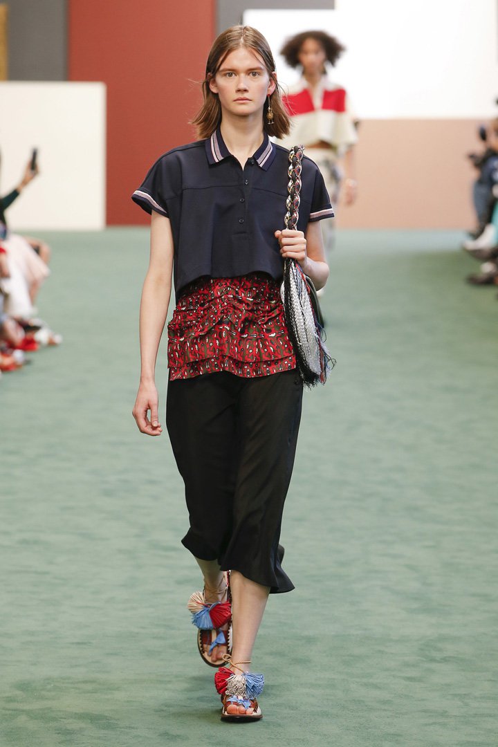 Carven（卡纷）2024巴黎时装周时装秀
