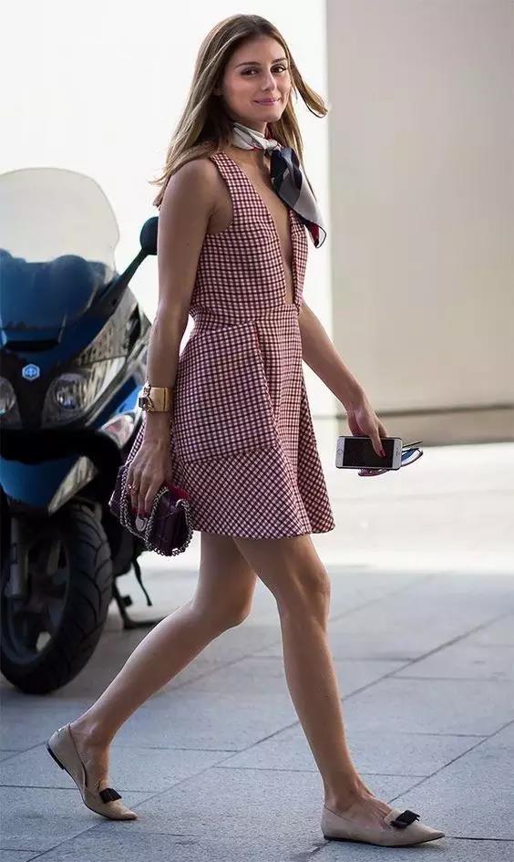 连衣裙搭配什么鞋子好看 这几款鞋子千万别轻易穿