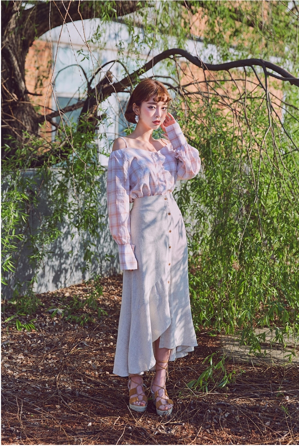 格子上衣配什么裤子 专属萌系少女范儿