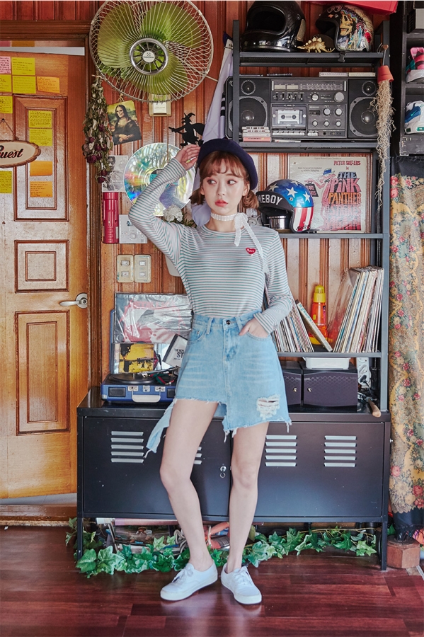 长袖条纹T恤女 打造文艺少女风