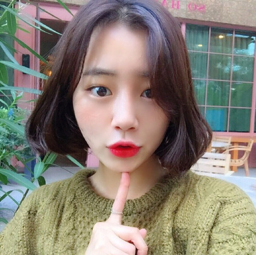 头发多适合什么短发 经典款短发po给you