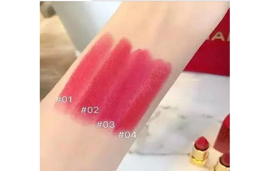 chanel2024圣诞口红 经典红色回归