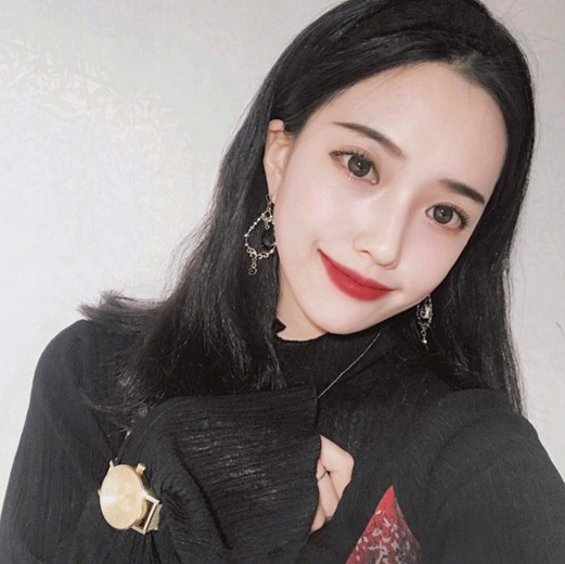 染发颜色2024女图片 时尚发色真显美范儿