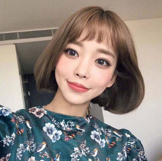 秋季染什么颜色头发 首选暖色调发色