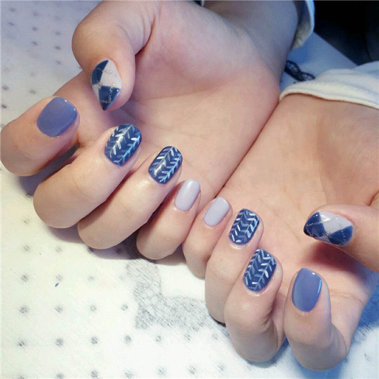 适合秋冬季节的美甲 套手套也要做美甲