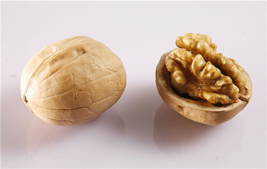 过敏性鼻炎吃什么食物 过敏性鼻炎可以多吃的4类食物