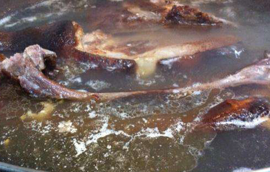 烟熏腊肉怎么清洗 清洗熏腊肉六步走