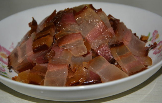 吃腊肉的坏处 腊肉好吃但忌长期大量吃