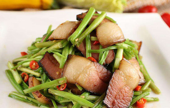 腊肉炒什么菜好吃 炒腊肉好吃的秘诀