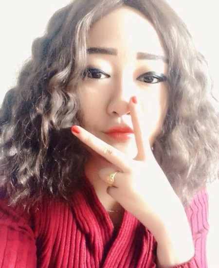 小卷短发烫发发型图片 超火的一波个性短发