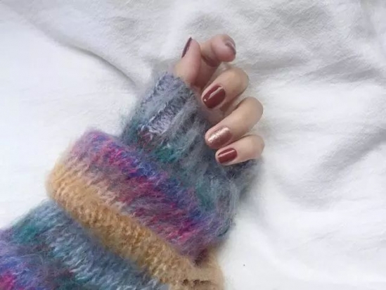 秋冬美甲款式 秋冬美甲颜色尽在这里