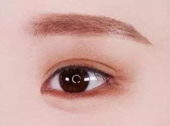 娃娃妆怎么画 幸福感超足的娃娃妆教程