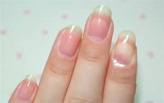 法式甜心波点美甲教程 法式俏皮甜心美甲