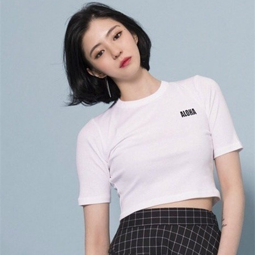 女学生短发无刘海发型 尽显学院风