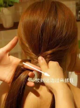 穿裙子要怎么扎头发才能更加美美哒？
