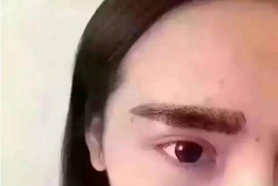 眉毛怎么纹最自然  纹眉毛好不好