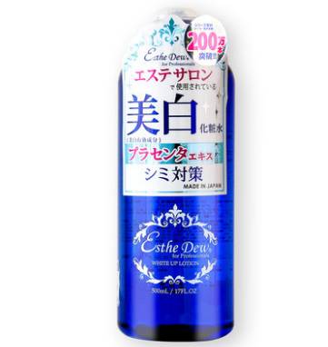 湿敷如何选择化妆水 让你跟冬季干皮Say Goodbye