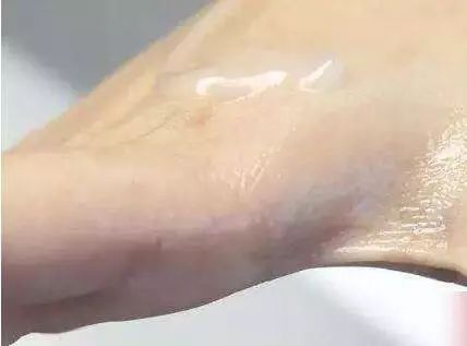 拯救肌肤干燥 10款超高性价比的冬季护肤好物