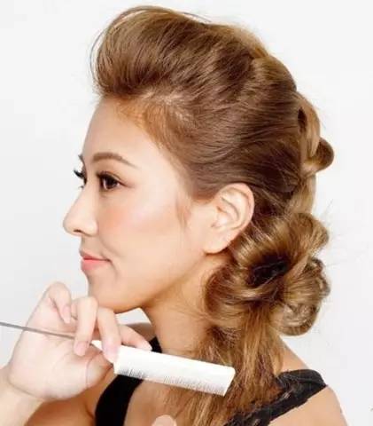 鱼骨辫的编法图解 4款超美鱼骨辫编发教程