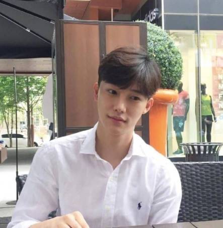 男生刘海怎么弄好看  几款男神必配刘海你选哪款