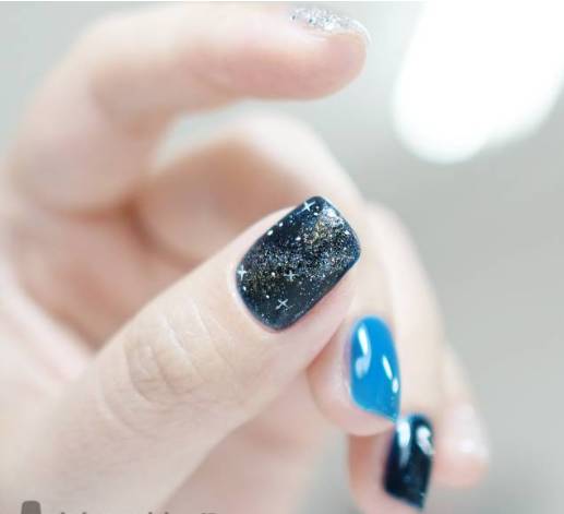 时尚美甲图片 时尚星空美甲教程