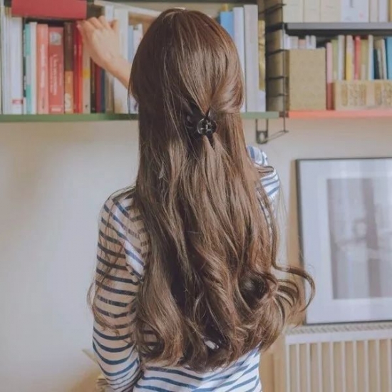 学会如何护发 这些护发小窍门还你一头飘逸秀发