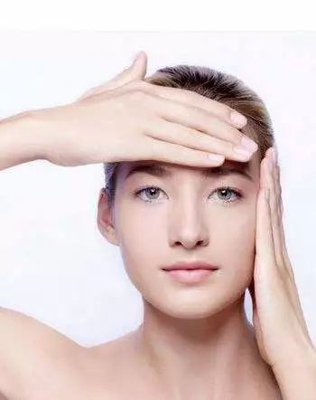 皮肤怎么保养越来越好 卸妆的时候这几点千万注意啦