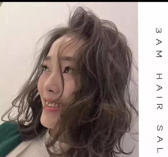 超显气质的女生发型 让你在整个冬季气质非凡