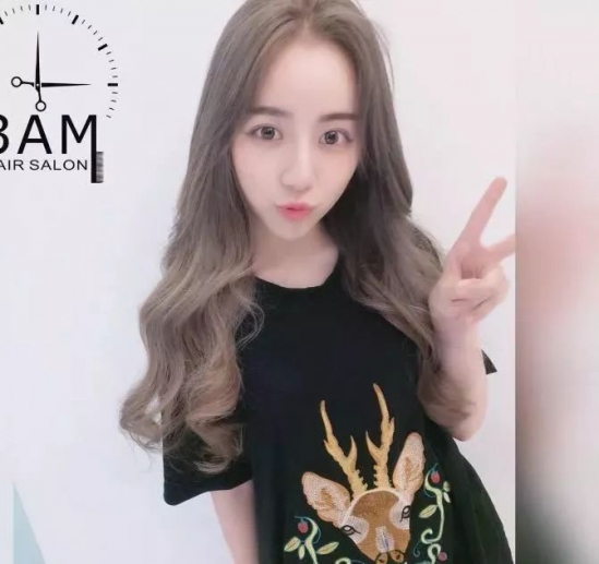 超显气质的女生发型 让你在整个冬季气质非凡