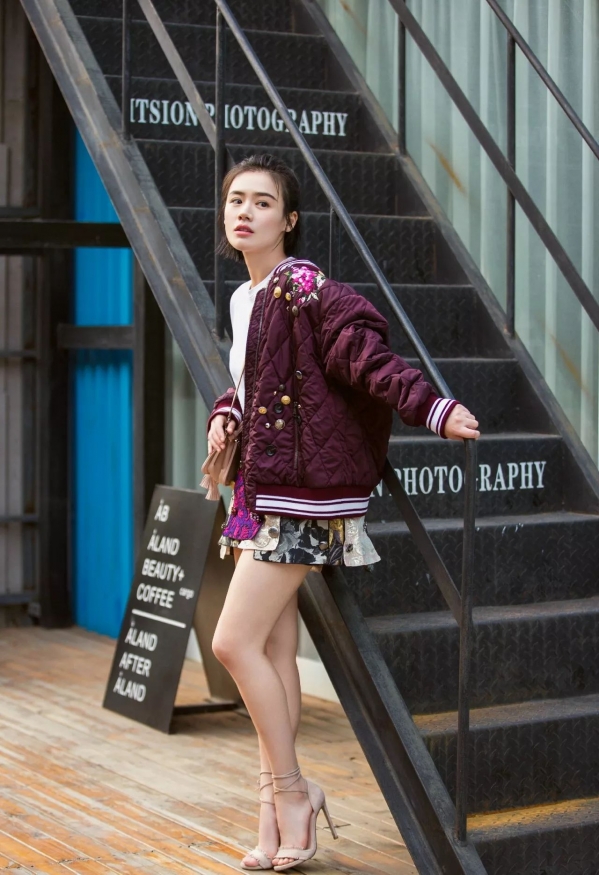 棒球服怎么搭配 穿搭合辑基本都在这里了