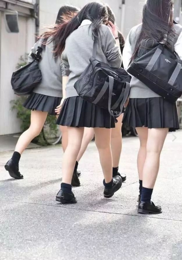 这样穿显腿短 快来看看你中招了吗