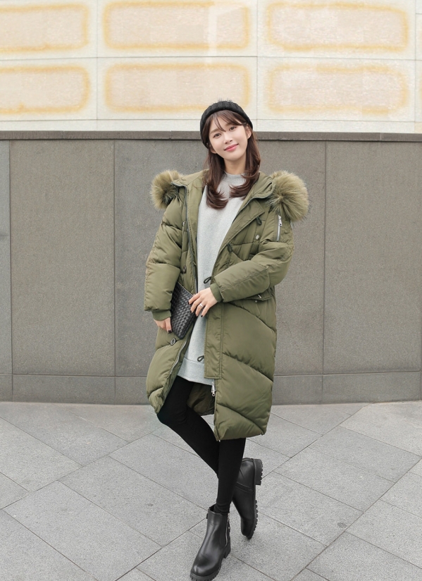 军绿色羽绒服搭配图片 来自丛林深处的时髦感