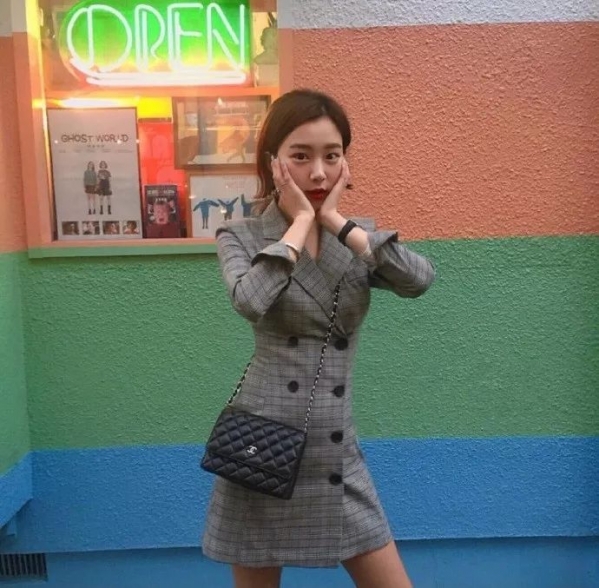 短发女生穿搭图集 短发女生花式穿搭风格图集