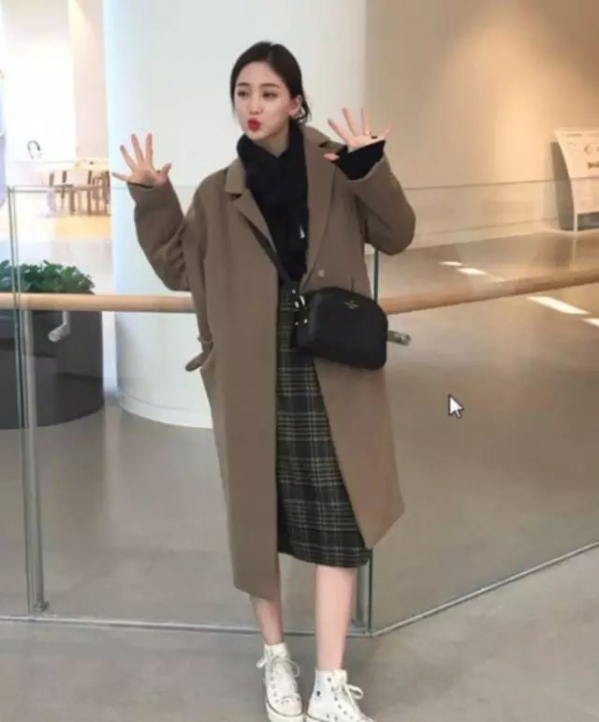 小个子怎么穿长款大衣   长款大衣怎么搭配才能搭配显高
