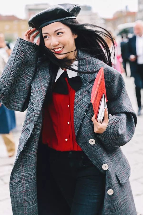 秋冬外套女   秋冬你的衣柜缺了这几件必备外套