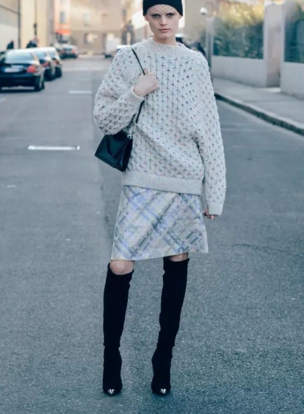 针织毛衣搭配   你就缺这么一件有女人味的针织毛衣呢
